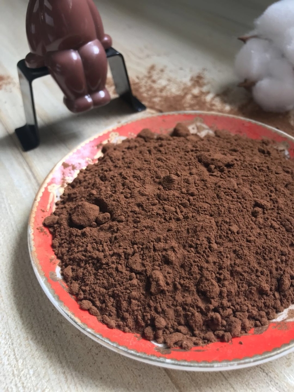 Polvo de cacao sin azucarar del alto grado 100, contenido de grasa oscuro orgánico del polvo de cacao 10%-14%