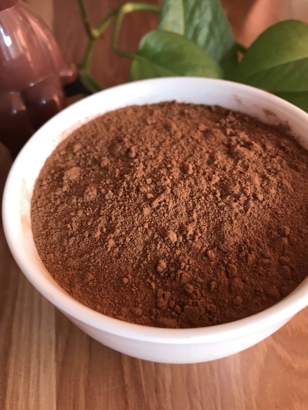 Polvo de cacao bajo en grasa de la categoría alimenticia con diurético, el estimulante y efectos relajantes